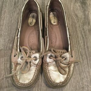 gold sperry flats